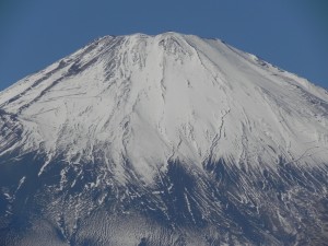 富士山がどどーんと目の前に。思わず、「よっ、日本一！」と声をかけてしまう景色である。 